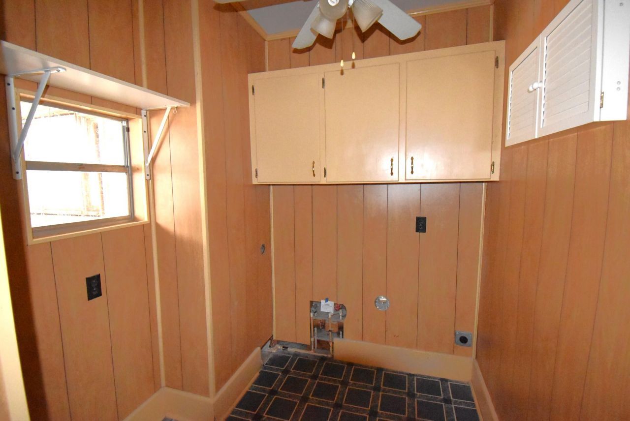 220 Fender Street Photo 8