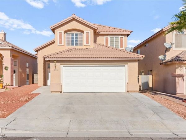 8370 Lost Lake Court, Las Vegas, NV 89147