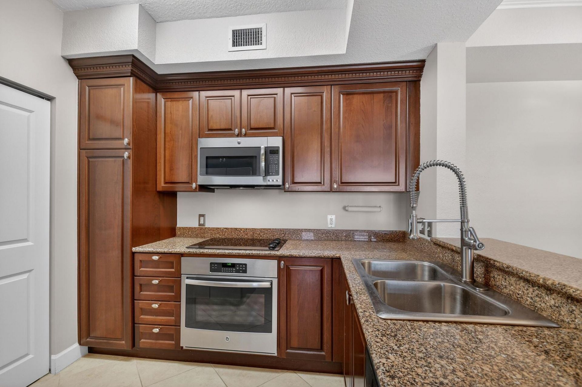 1660 Renaissance Commons Boulevard, Unit 2627, Boynton Beach, FL 33426 Photo