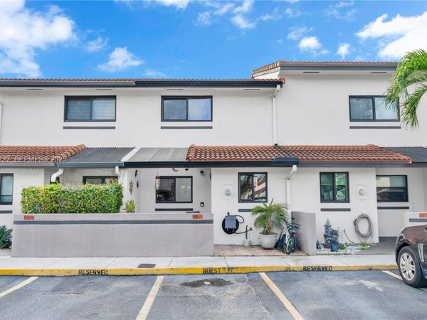 13462 SW 62nd St, Unit 109C, Miami, FL 33183