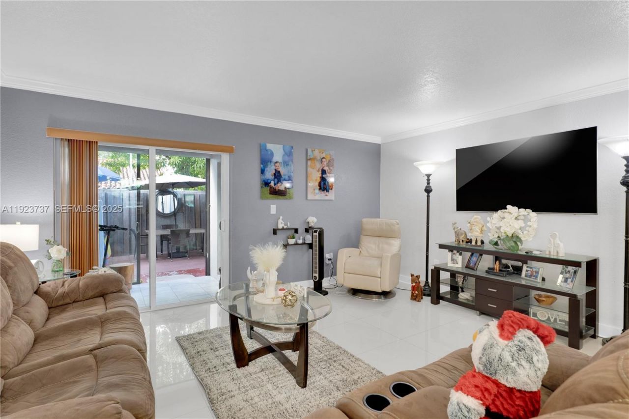 13462 SW 62nd St, Unit 109C, Miami, FL 33183 Photo