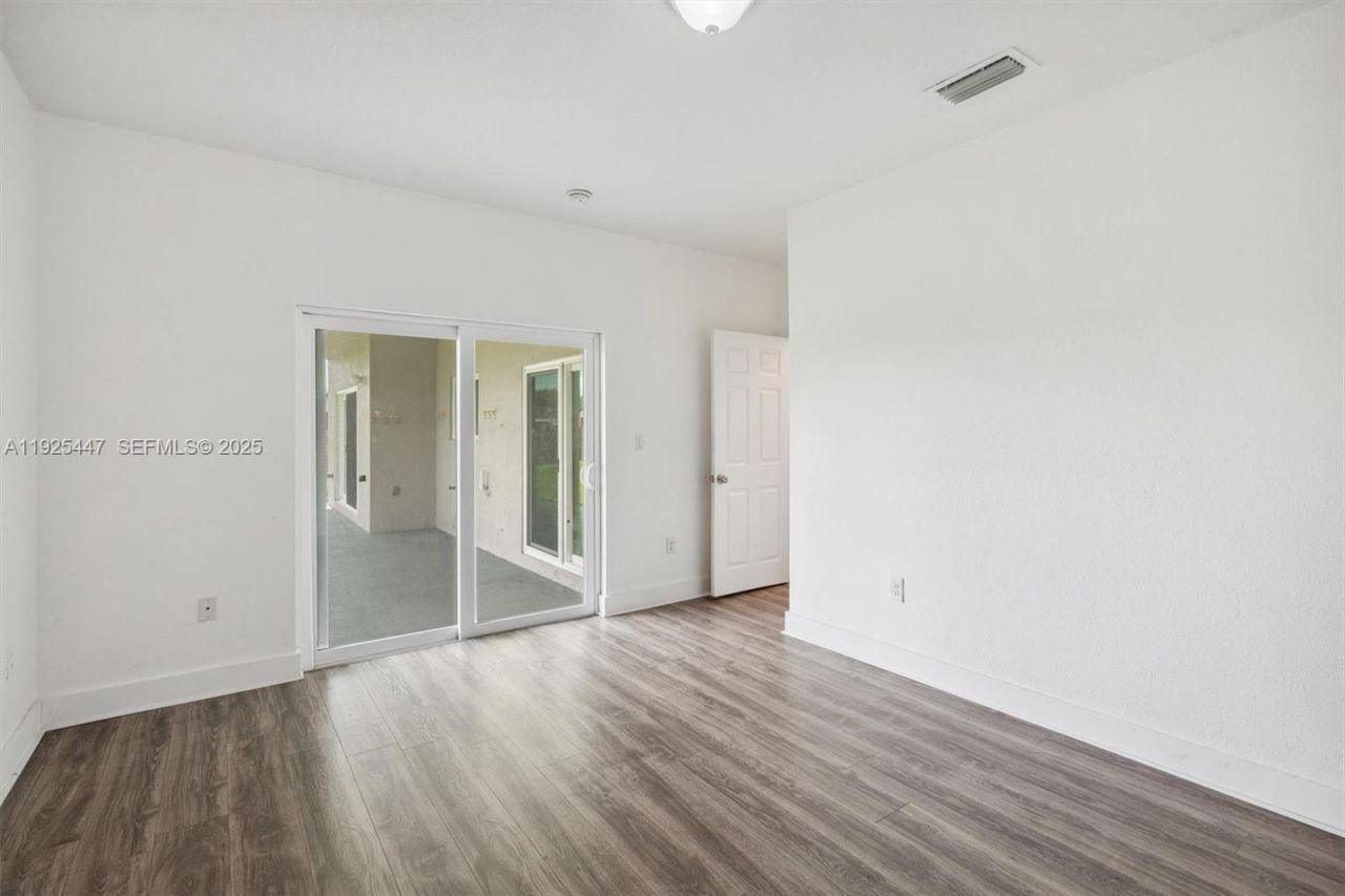 13225 SW 218th Ter, Miami, FL 33170 Photo