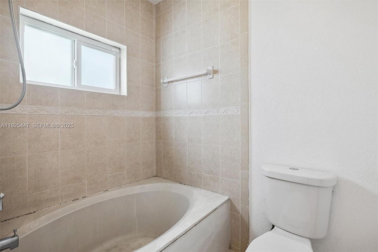 13225 SW 218th Ter, Miami, FL 33170 Photo