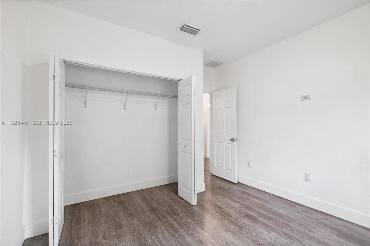 13225 SW 218th Ter, Miami, FL 33170 Photo