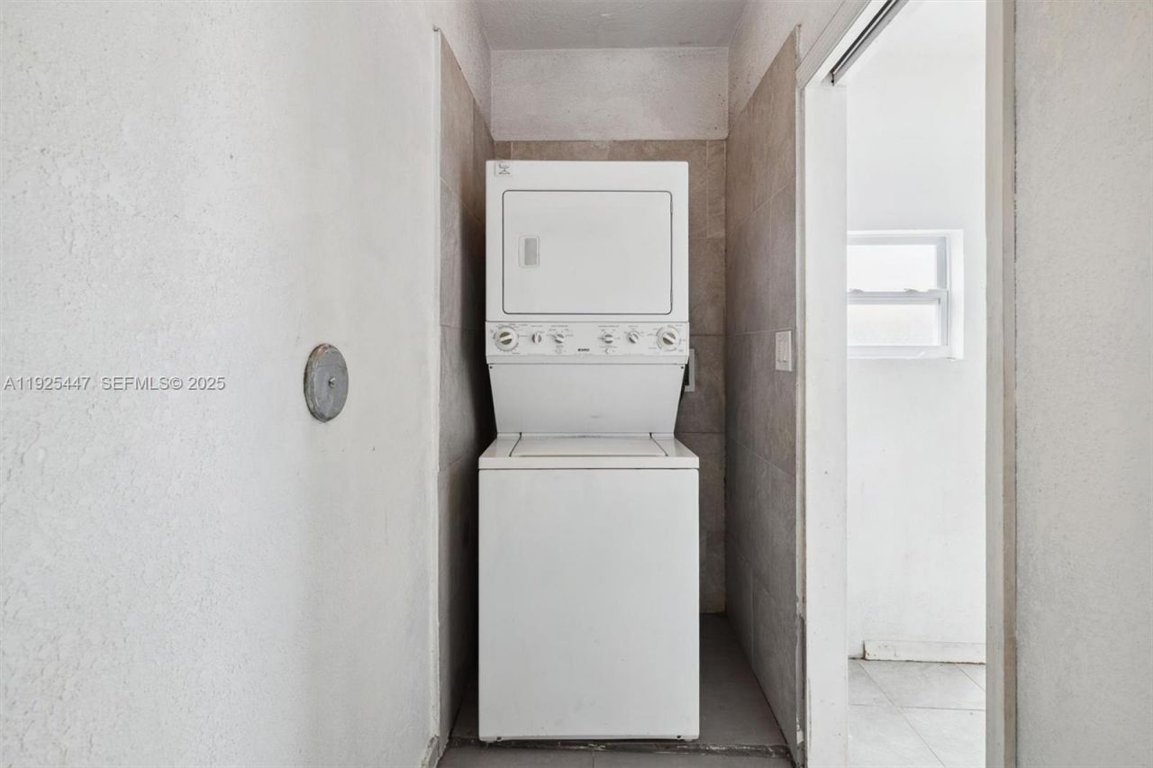 13225 SW 218th Ter, Miami, FL 33170 Photo