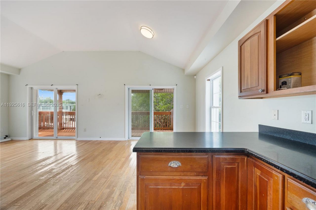 102 Snapper Creek Dr, Long Key, FL 33001 Photo