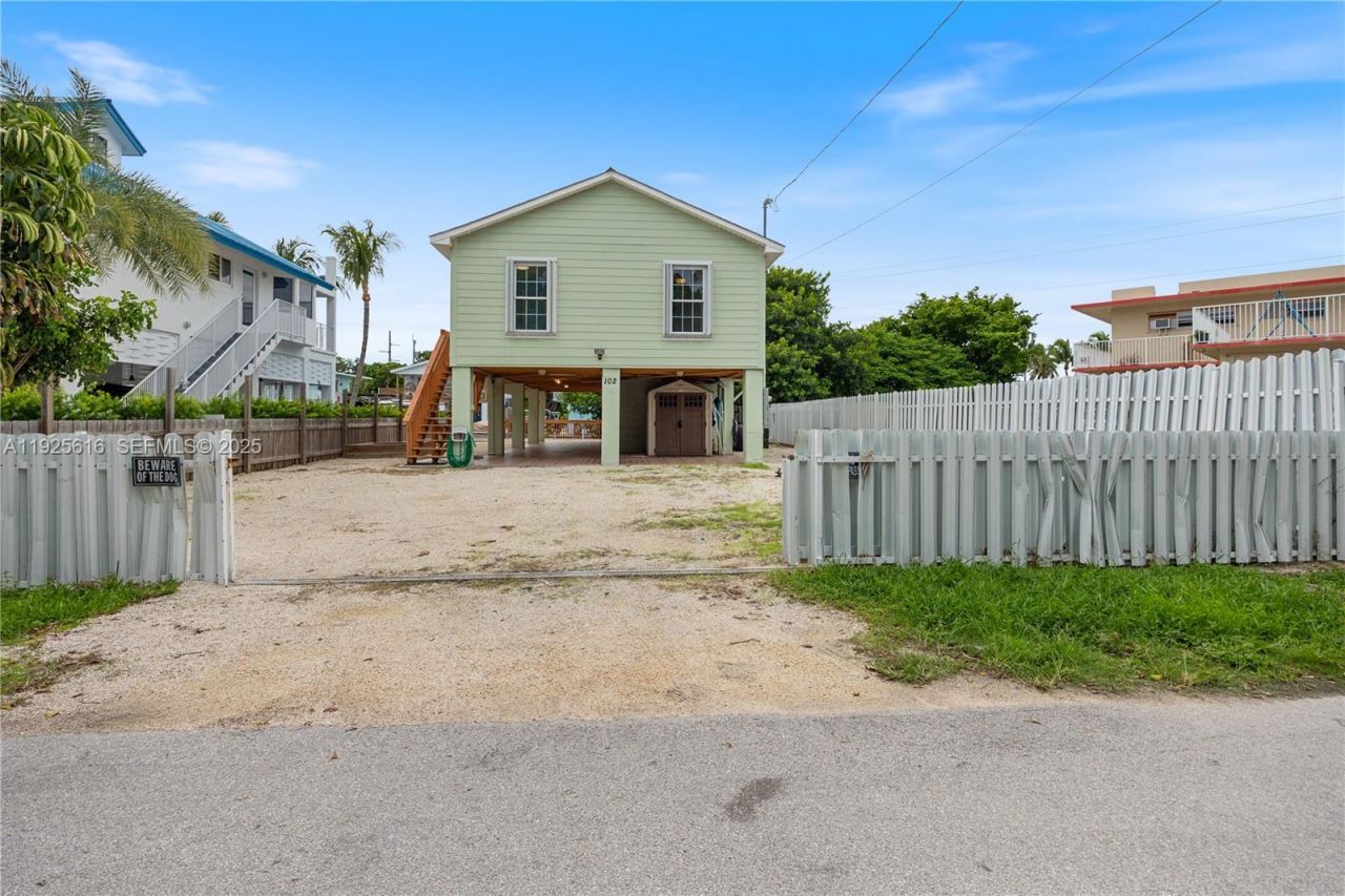 102 Snapper Creek Dr, Long Key, FL 33001 Photo