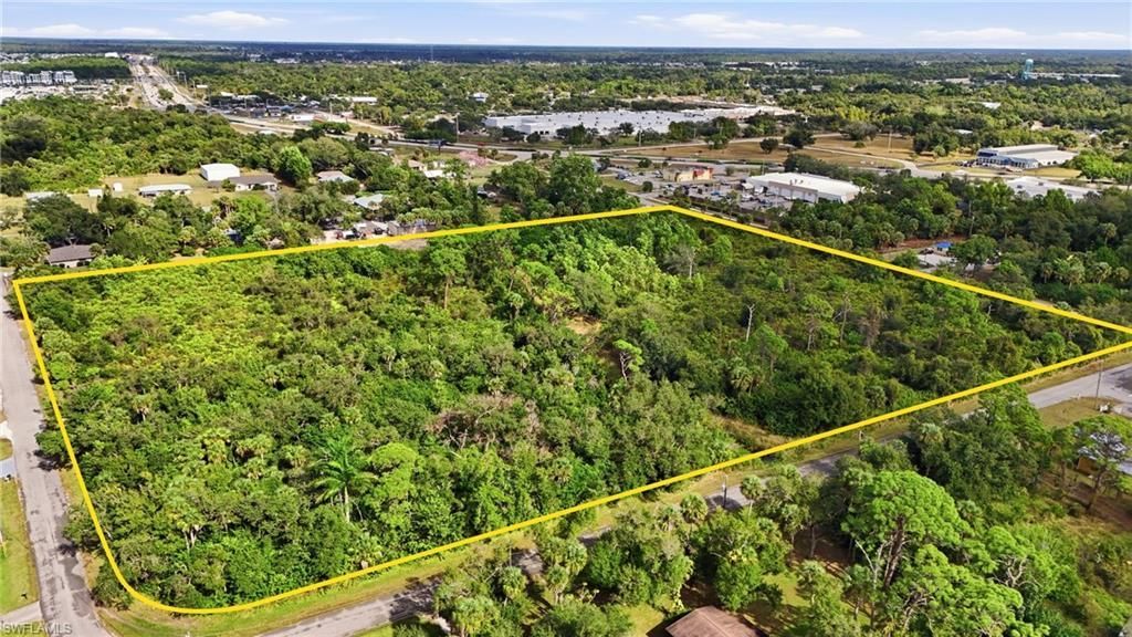 536 Evergreen Rd, North Fort Myers, FL 33903 Photo