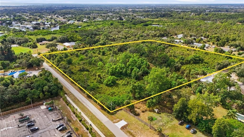 536 Evergreen Rd, North Fort Myers, FL 33903 Photo