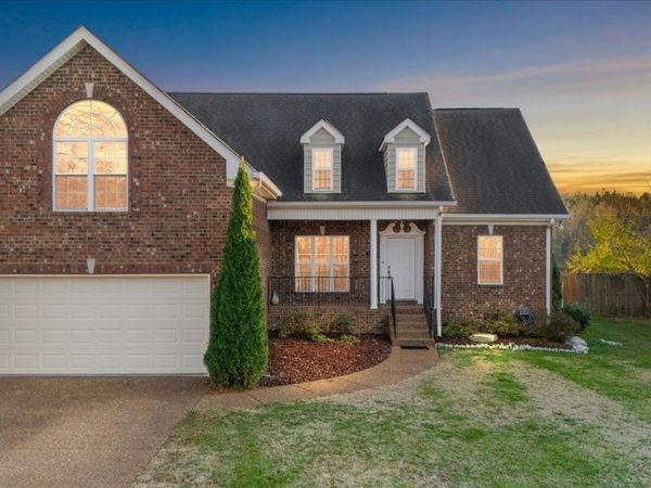 1042 Stonehollow Way, Mount Juliet, TN 37122