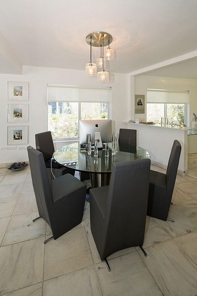 5570 La Gorce Dr, Miami Beach, FL 33140 Photo