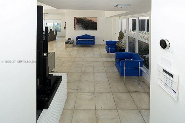 5570 La Gorce Dr, Miami Beach, FL 33140 Photo