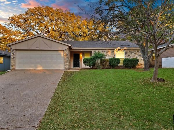 4807 Crestmont Court, Arlington, TX 76017