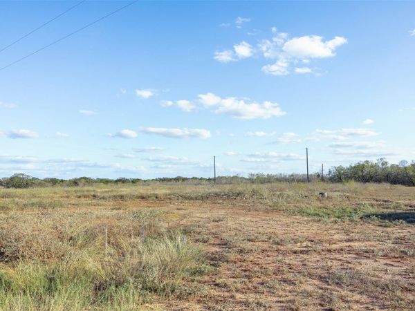 175 Romberg RD, Dale, TX 78616