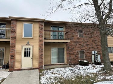 34650 Clarkson Drive W, Fraser, MI 48026