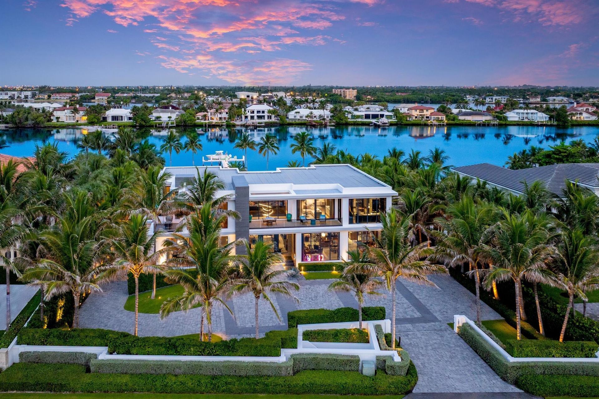 1660 S Ocean Boulevard, Manalapan, FL 33462 Photo