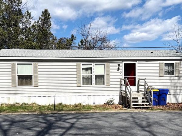 44 SARASOTA CIRCLE, CARLISLE, PA 17015