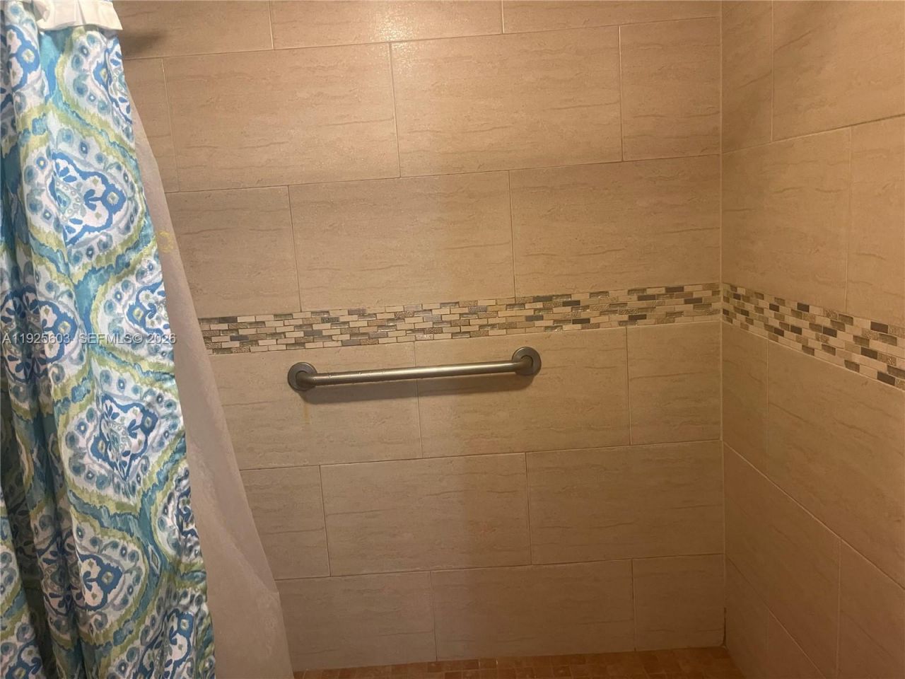 661 NE 195th St, Unit 309, Miami, FL 33179 Photo