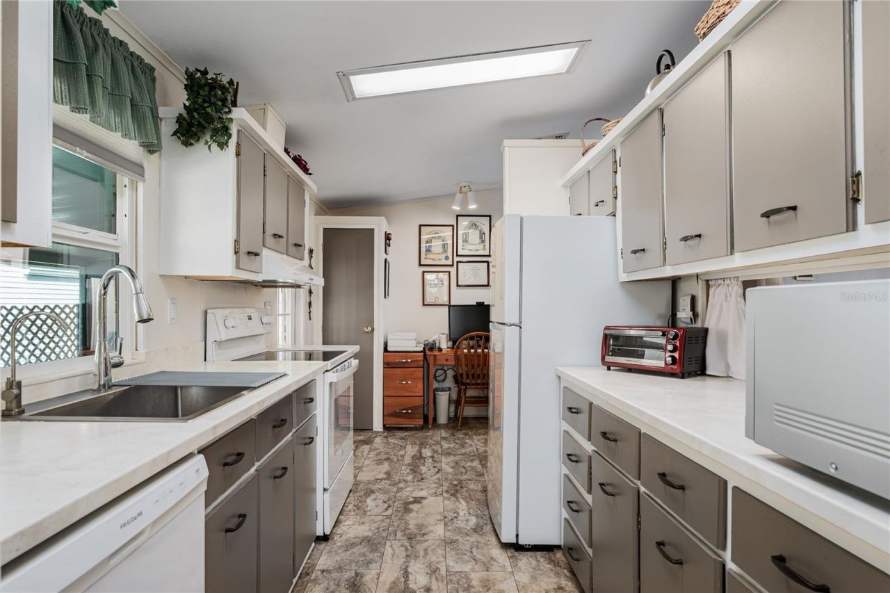 3310 Eileen Drive, Ellenton, FL 34222 Photo