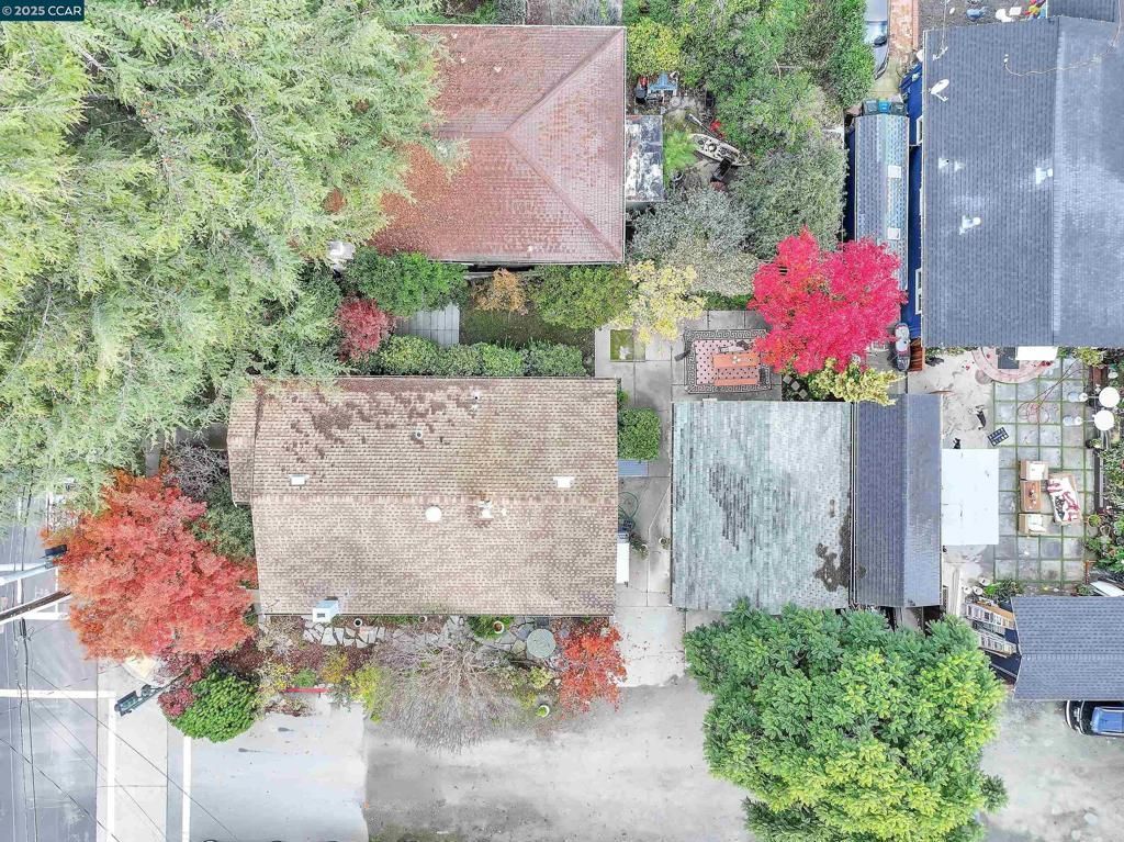 2437 Alhambra Ave, Martinez, CA 94553 Main Photo