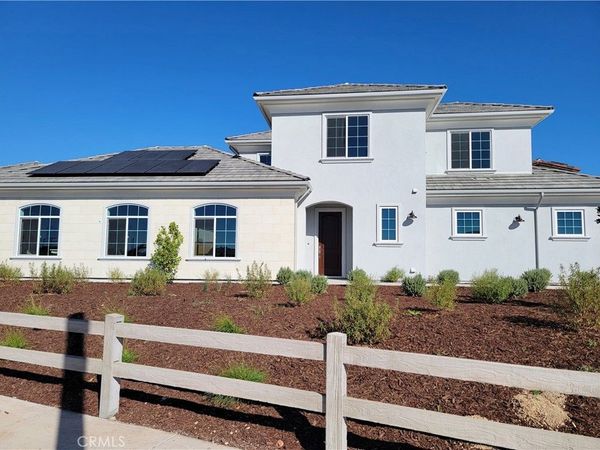701 Manor Lane, Paso Robles, CA 93446