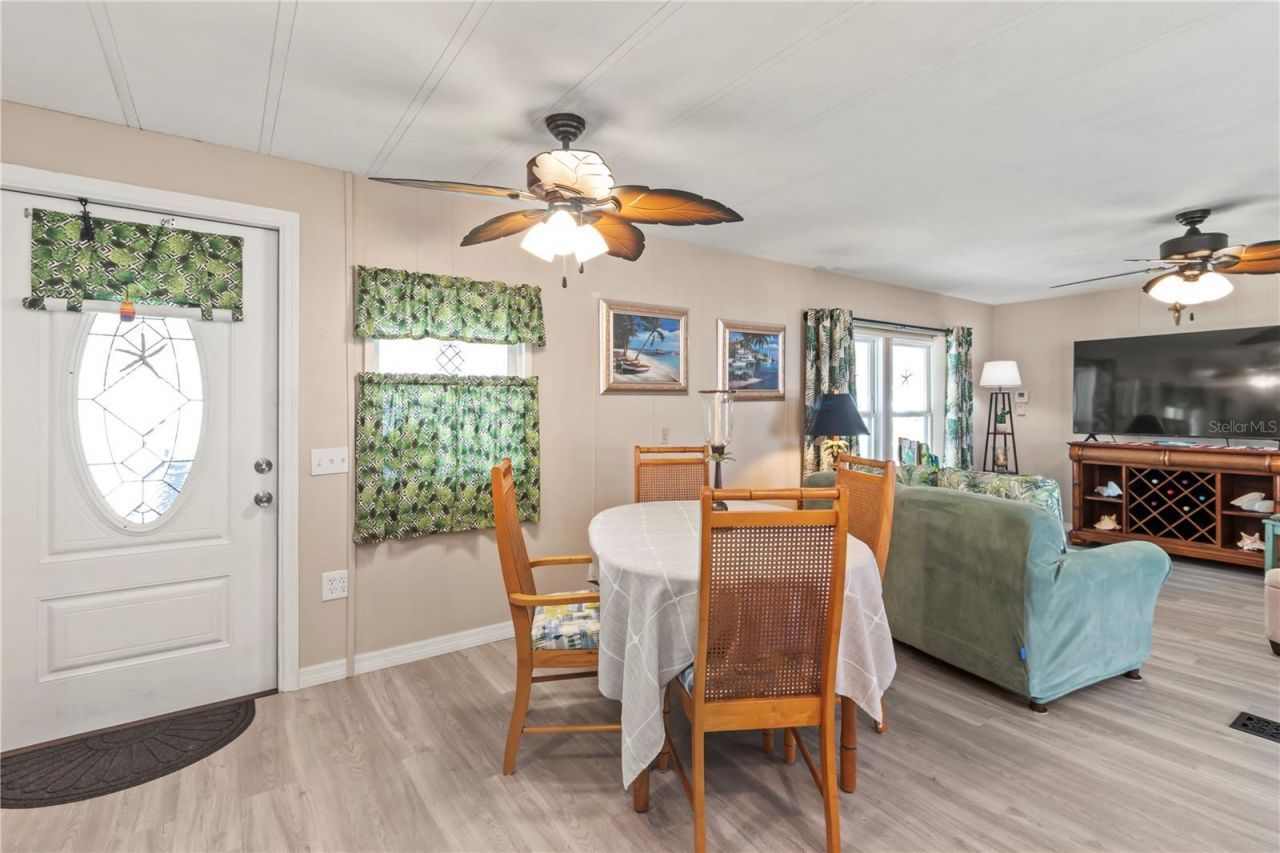 214 Leisure Way, Palmetto, FL 34221 Photo