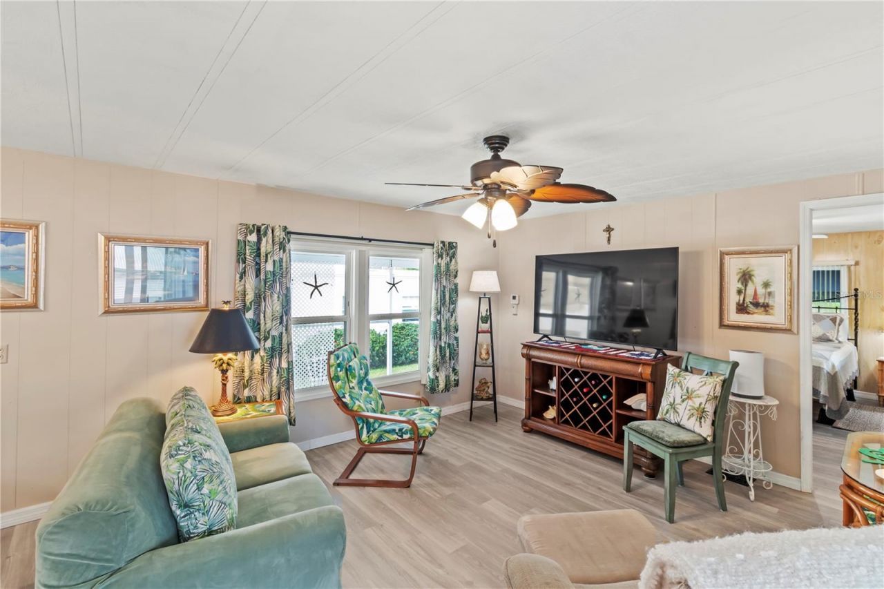 214 Leisure Way, Palmetto, FL 34221 Photo