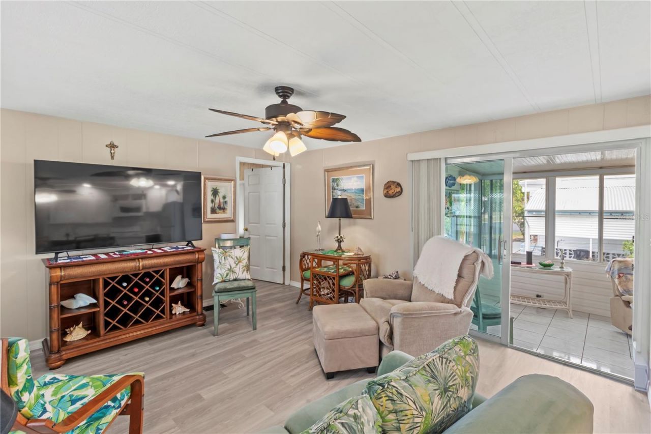 214 Leisure Way, Palmetto, FL 34221 Photo