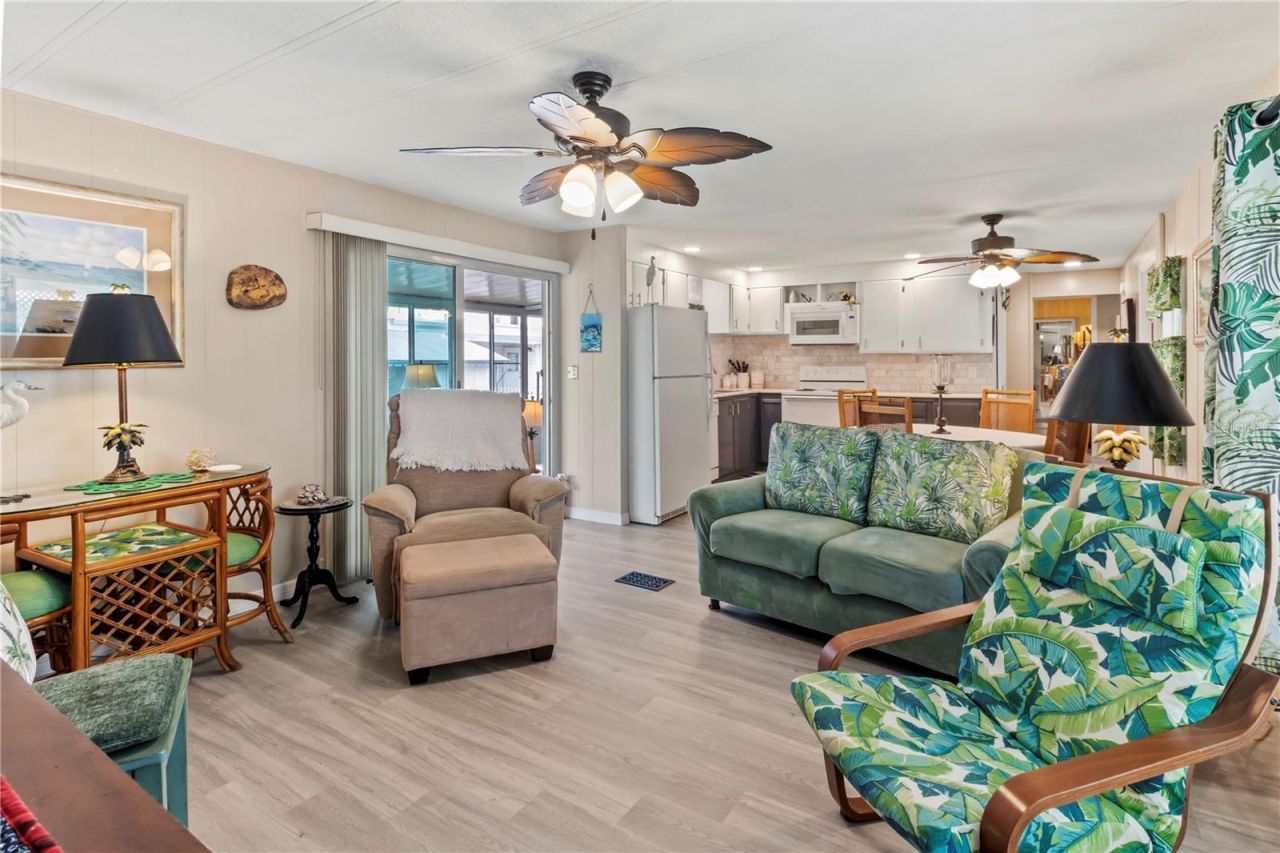 214 Leisure Way, Palmetto, FL 34221 Photo