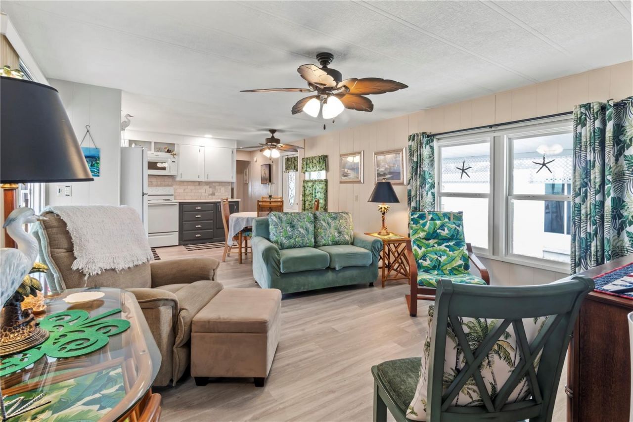 214 Leisure Way, Palmetto, FL 34221 Photo