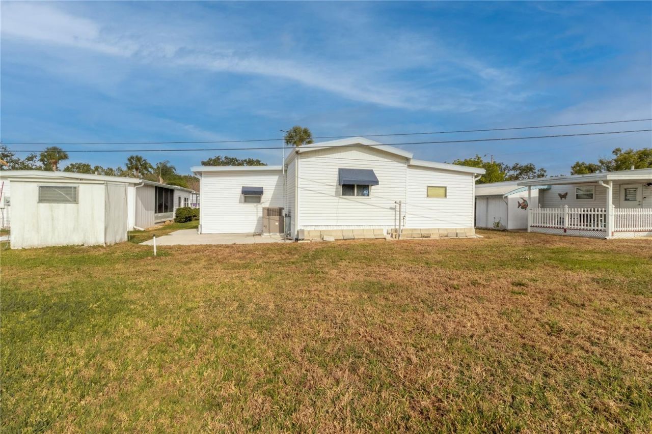 214 Leisure Way, Palmetto, FL 34221 Photo