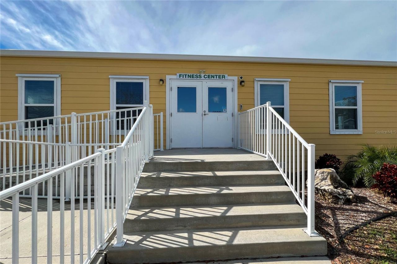 214 Leisure Way, Palmetto, FL 34221 Photo