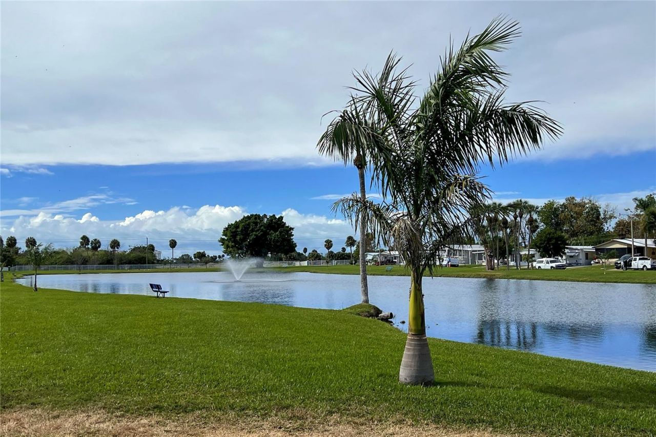 214 Leisure Way, Palmetto, FL 34221 Photo