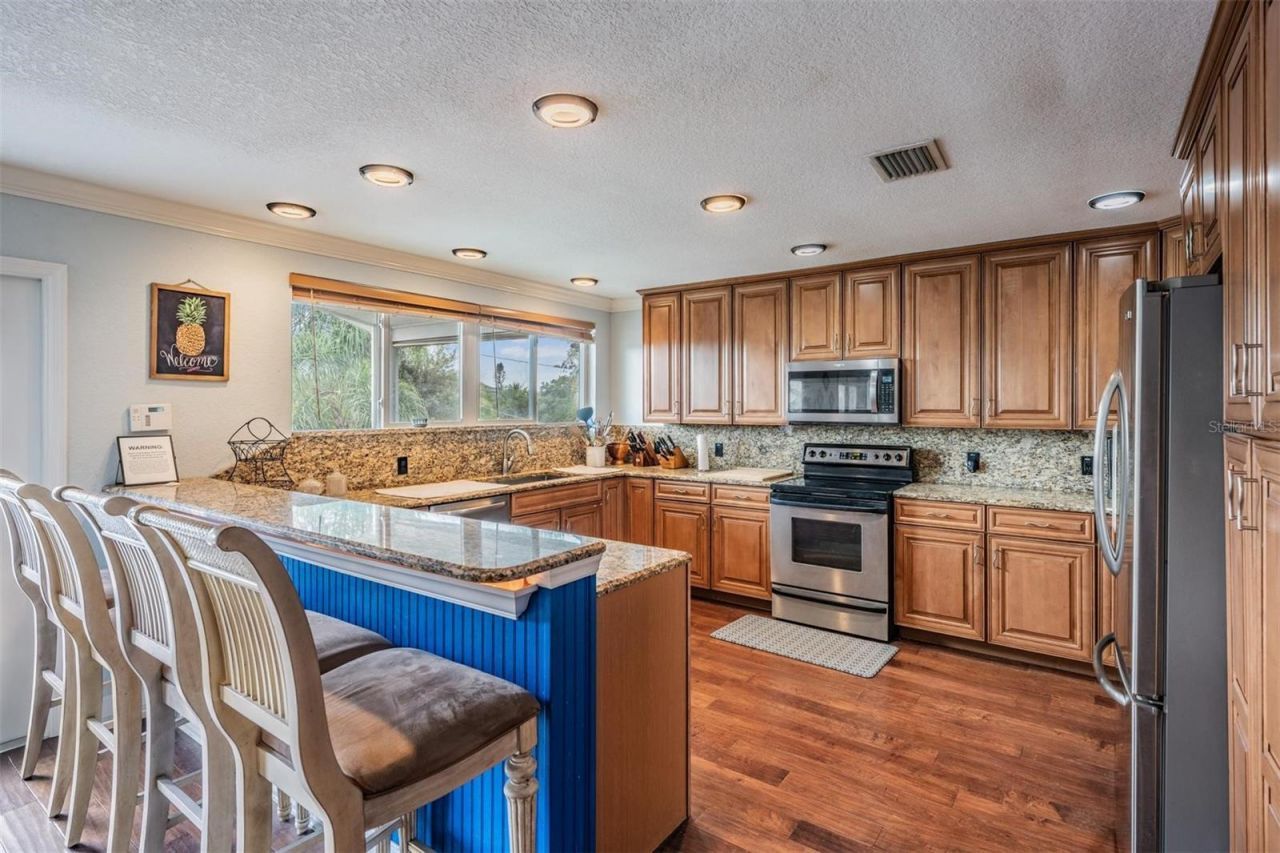 815 NW 2nd Avenue, Ruskin, FL 33570 Photo