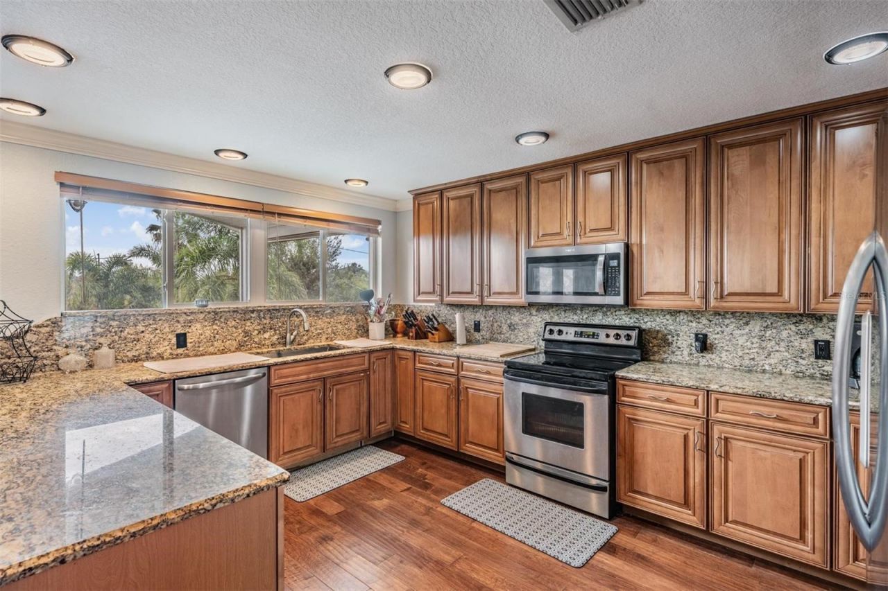 815 NW 2nd Avenue, Ruskin, FL 33570 Photo