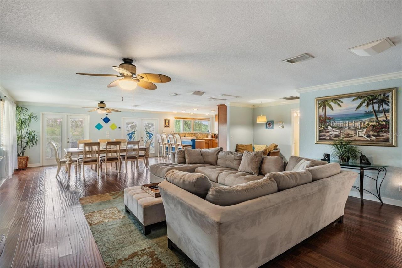 815 NW 2nd Avenue, Ruskin, FL 33570 Photo