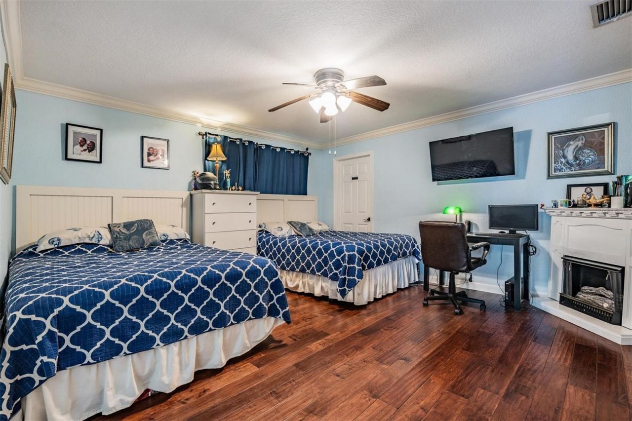 815 NW 2nd Avenue, Ruskin, FL 33570 Photo