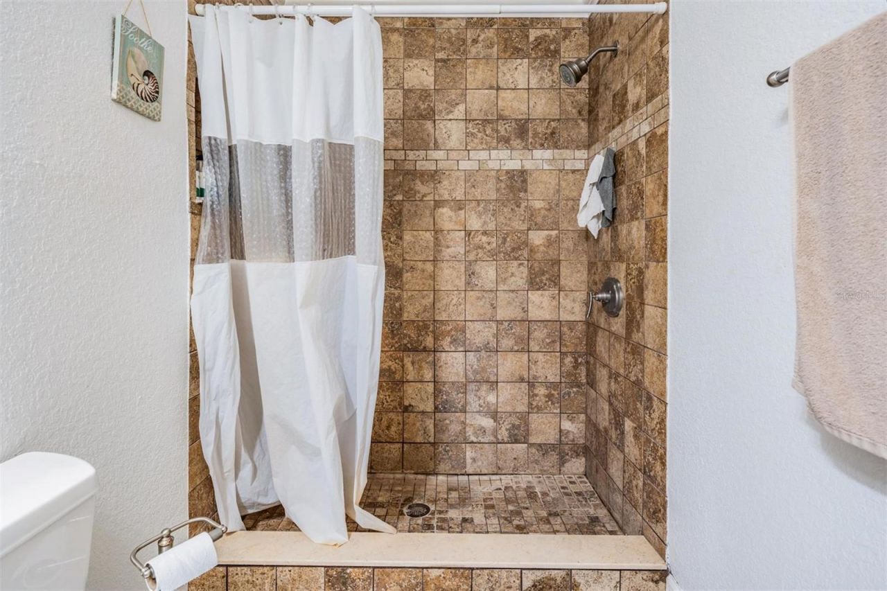 815 NW 2nd Avenue, Ruskin, FL 33570 Photo