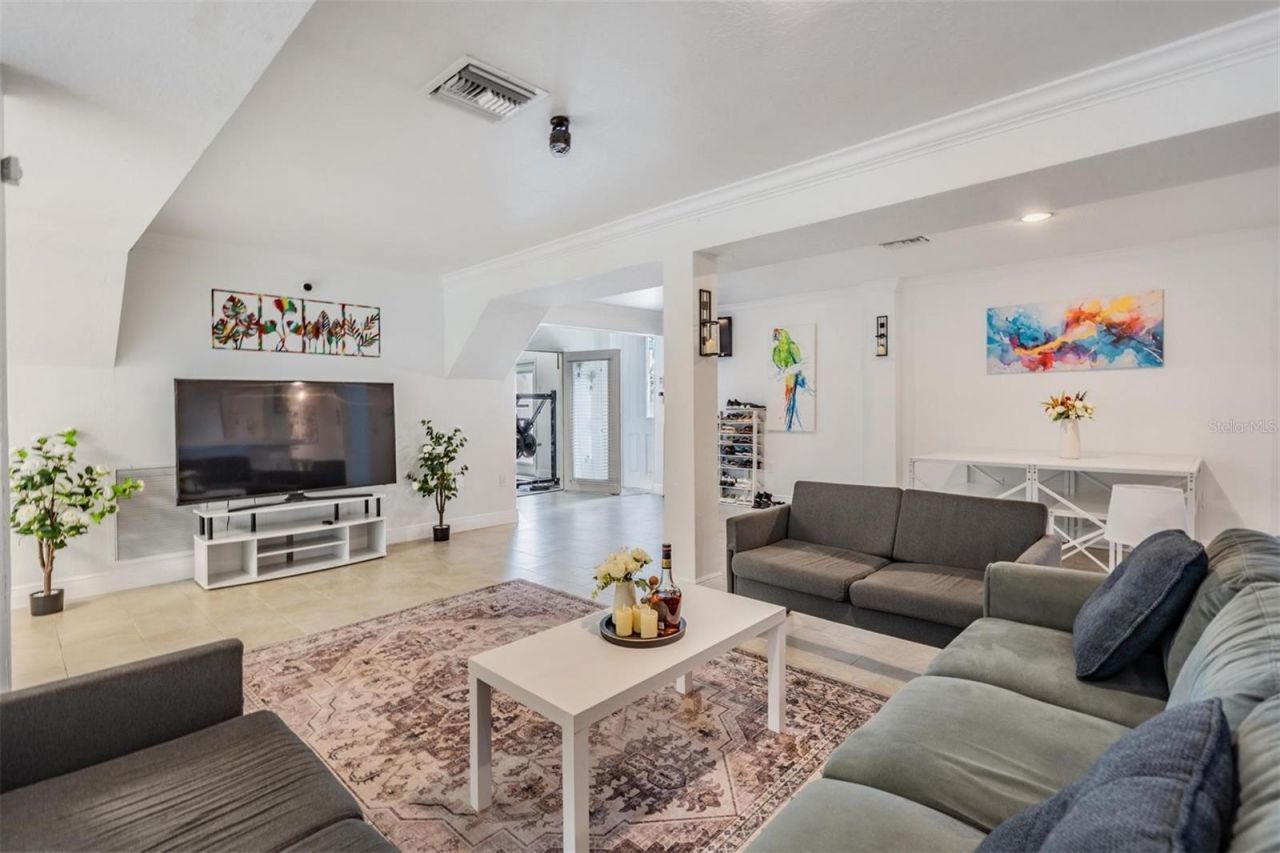 815 NW 2nd Avenue, Ruskin, FL 33570 Photo