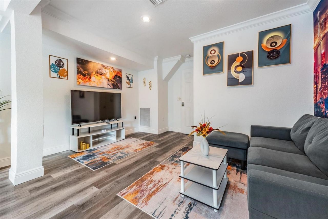 815 NW 2nd Avenue, Ruskin, FL 33570 Photo