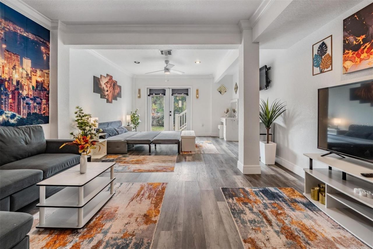 815 NW 2nd Avenue, Ruskin, FL 33570 Photo