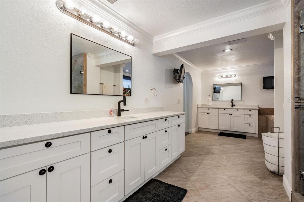 815 NW 2nd Avenue, Ruskin, FL 33570 Photo