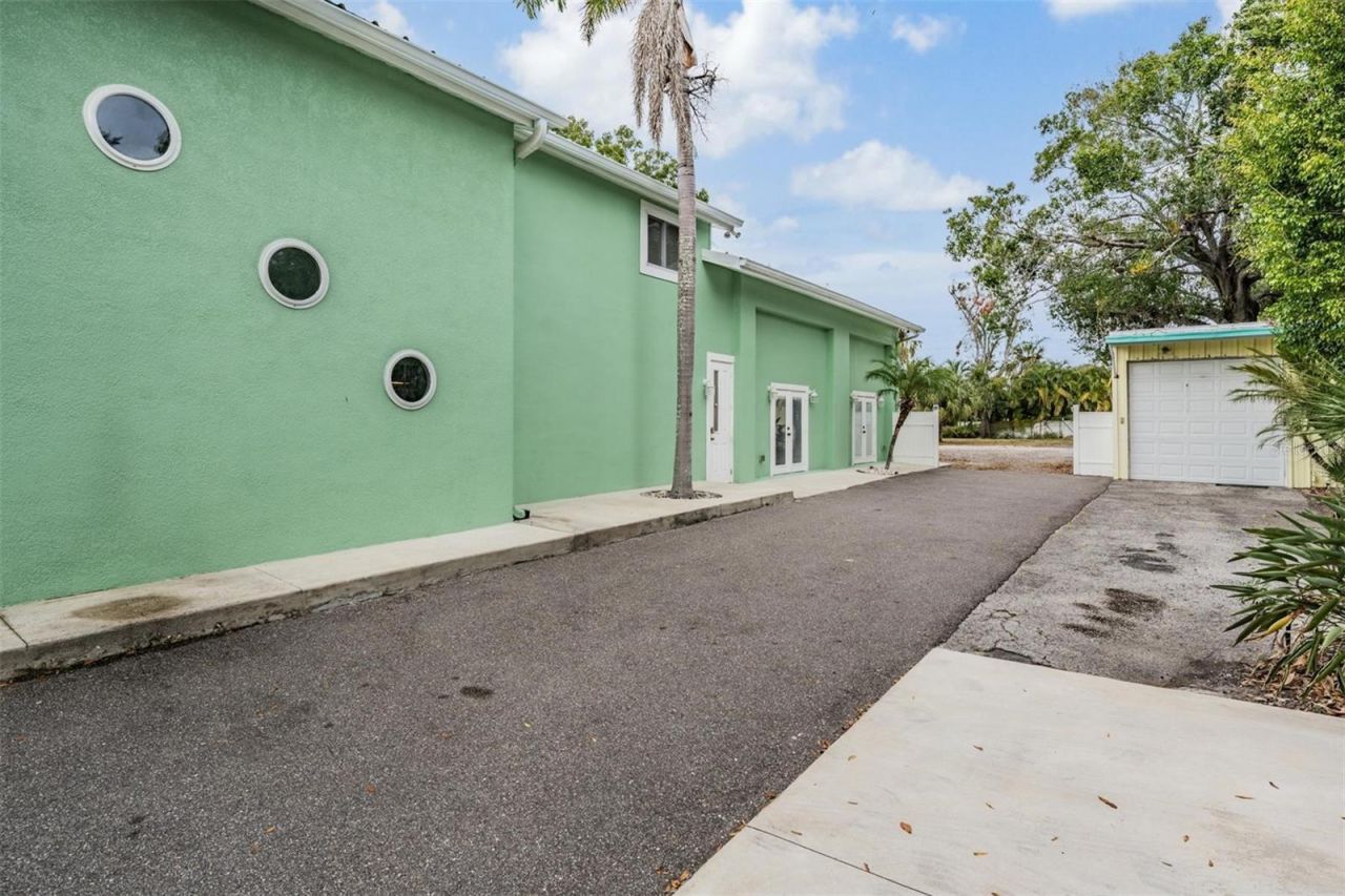 815 NW 2nd Avenue, Ruskin, FL 33570 Photo