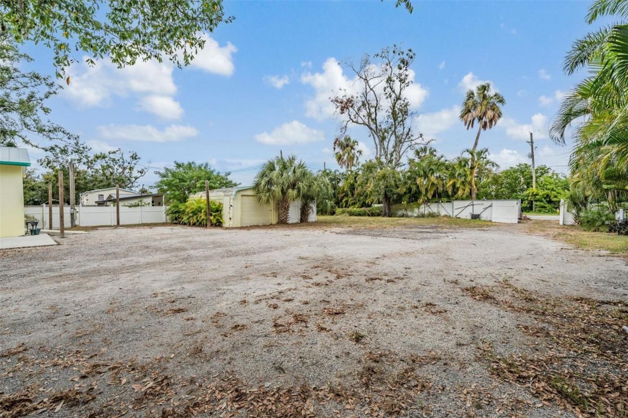 815 NW 2nd Avenue, Ruskin, FL 33570 Photo