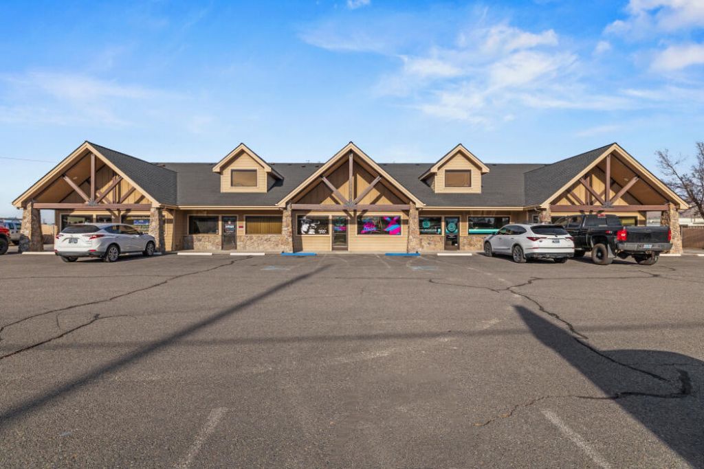 2815 Laverne Avenue, Klamath Falls, OR 97603 Main Photo