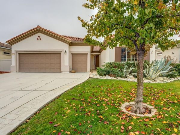 5715 Park Place Drive, Bakersfield, CA 93306
