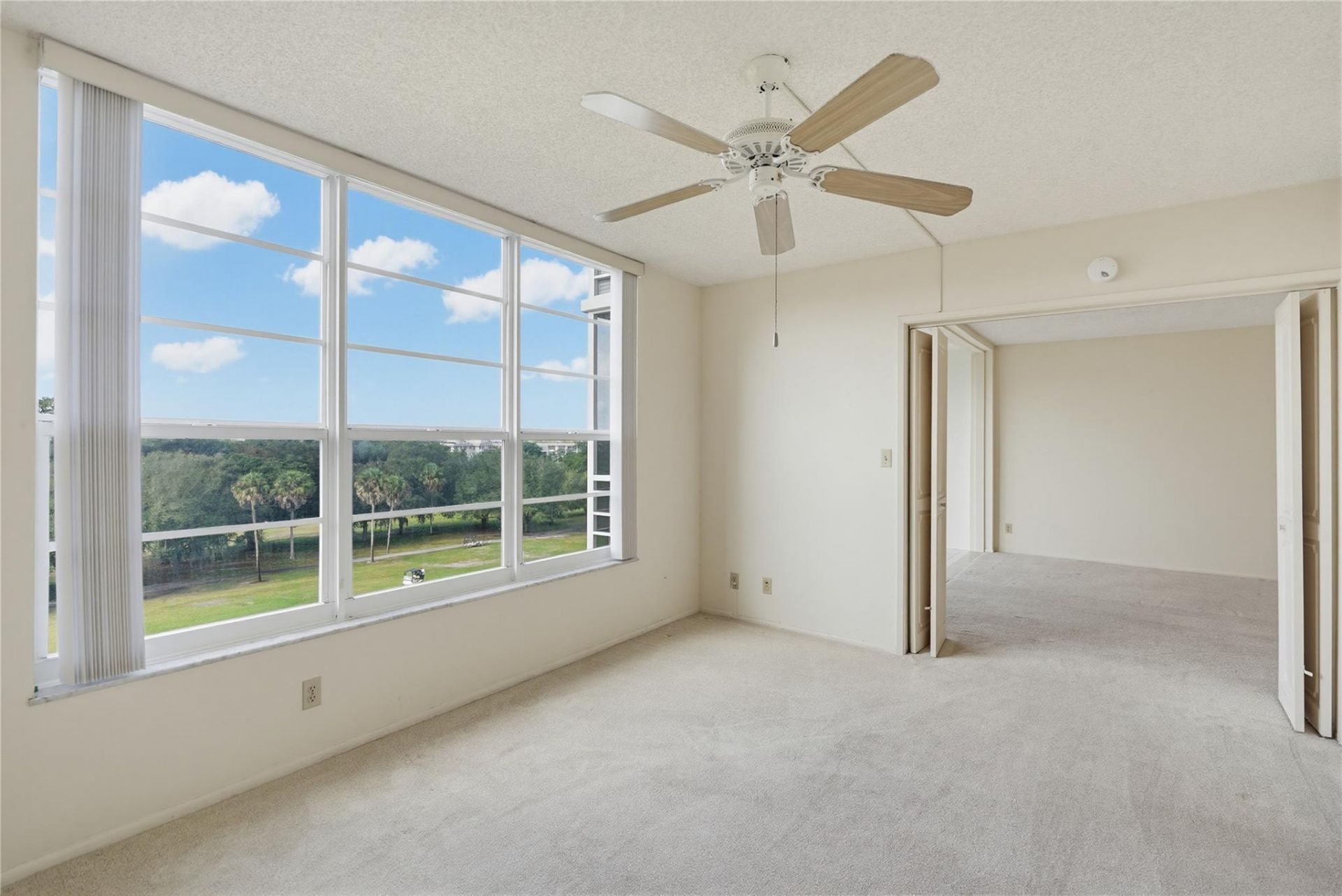 575 Oaks Lane, Unit 608, Pompano Beach, FL 33069 Photo