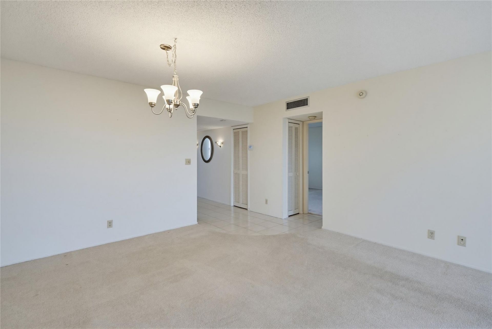575 Oaks Lane, Unit 608, Pompano Beach, FL 33069 Photo