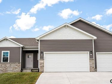 17043 Craig Street, Bennington, NE 68007