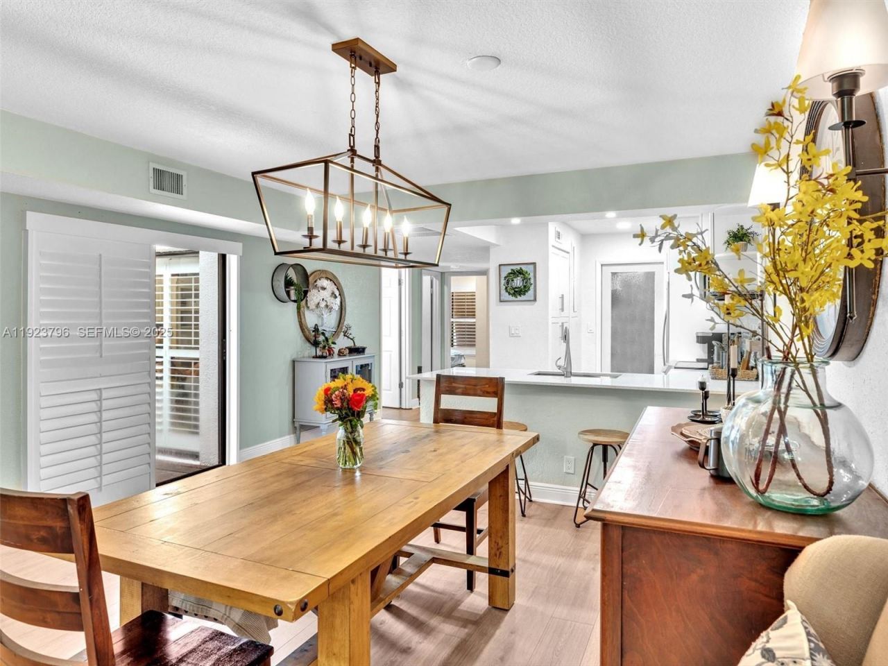 1489 Fairway Rd, Pembroke Pines, FL 33026 Photo